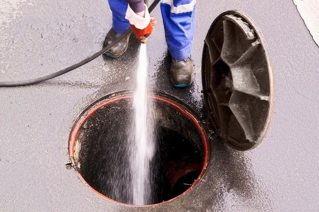 Hydro Jetting Cleaning Calling Emergency Plumber Solving Kitchen Problems